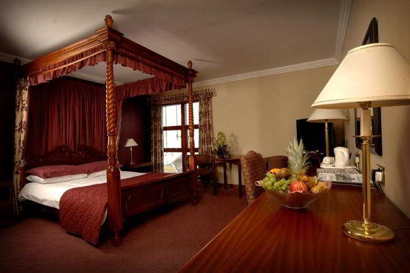 Dean Park Hotel Кърколди Екстериор снимка