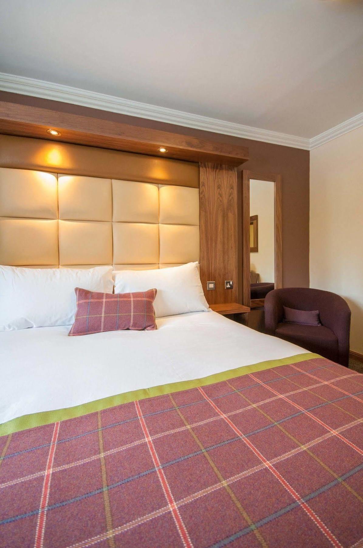 Dean Park Hotel Кърколди Екстериор снимка