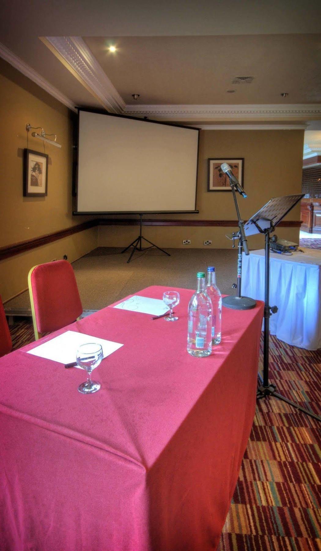 Dean Park Hotel Кърколди Екстериор снимка